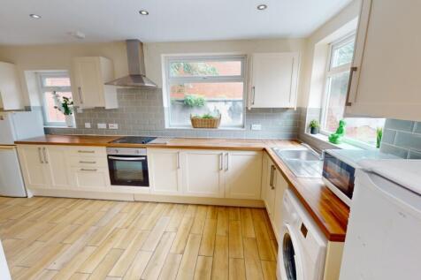 13 FRE Kitchen