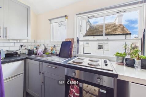 Kitchen/Living area