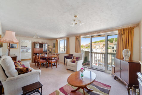 2 Bedroom Flat for Sale