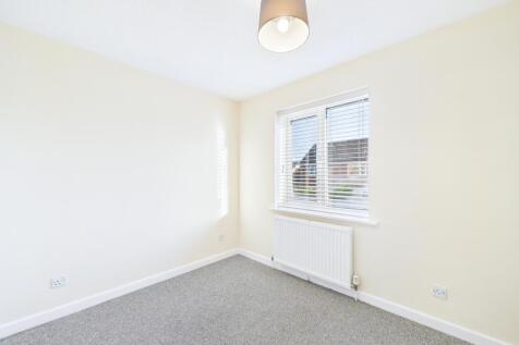 CAM01909G0-PR0454-STILL021