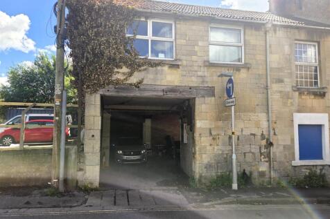 18 New Road - Rear Access.jpg