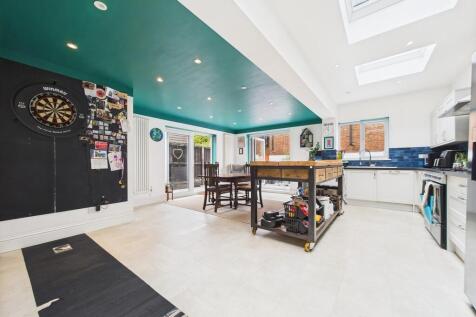 CAM01085G0-PR0592...