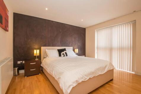 First Floor And Second Floor Maisonette, Norbury Crescent, Norbury, Croydon, London photo 4