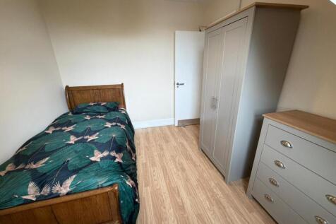 Room 5.jpg