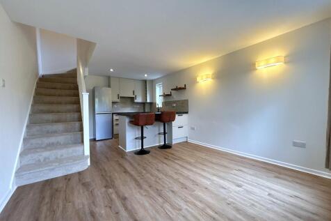 Penn Road, Datchet, Slough, Berkshire, SL3 photo 3