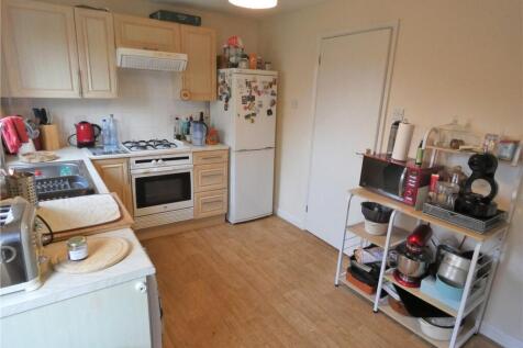 Lapwing Close, Cullompton, Devon, EX15 photo 3