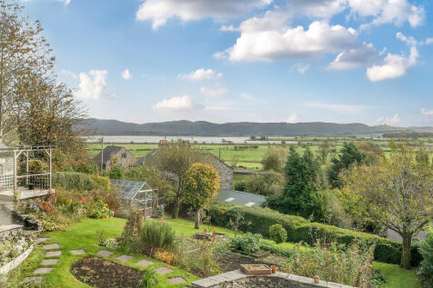 Garden at Sea Vie...