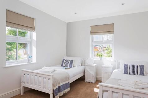 a32d8c39-67d9-40b2-ac31-1e1d1742fbbb