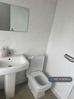 Upper Floor Wc