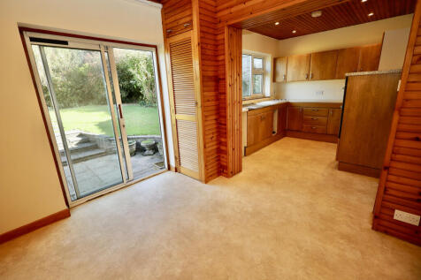 Dining area into kitchen
