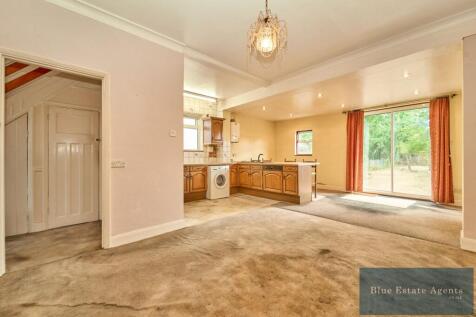 Open Plan Kitchen Lounge