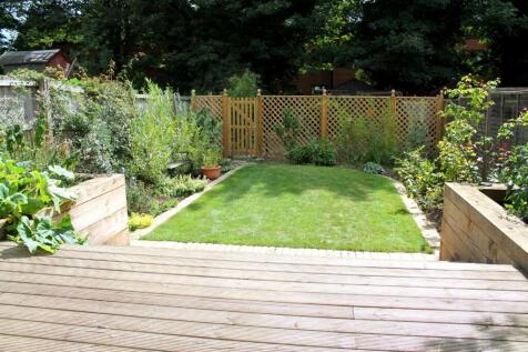 68 Akeman Garden.jpg