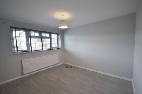 Ampfield Road, Bournemouth, BH8 photo 5