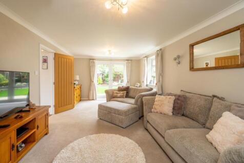 Sitting Room.jpg