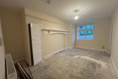 WhatsApp Image 2025-11-18 at 16.30.48.jpeg