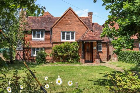 3 Bed Unfurnished Detached
