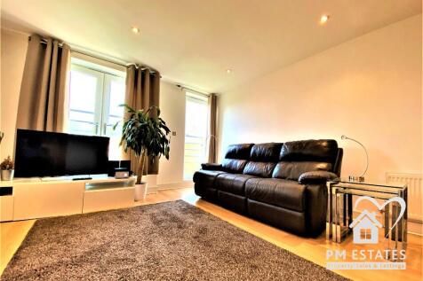 St Stephens Court, Stansted, Essex, CM24 photo 3