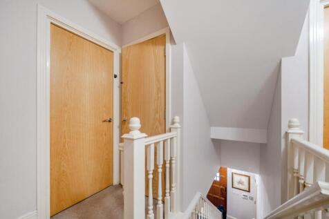 Davidson Frost-Wellings, DFW, Fauna Close, Hallway