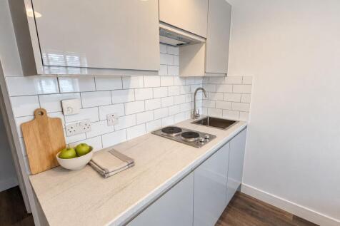 59A Kingston Road, Leatherhead, KT22 7SL photo 5