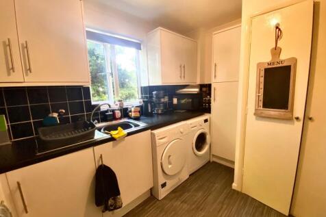 242 Redford Kitchen 2