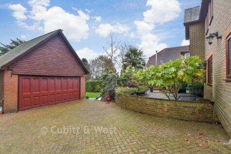 Driveway/Parking