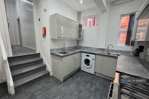 Avenue Road, Leamington Spa, CV31 photo 3
