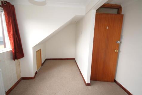 Bedroom 5b.JPG