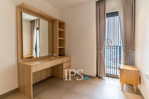 18th Floor 2 Bedroom Condo For Sale - Embassy Central, BKK1, Phnom Penh