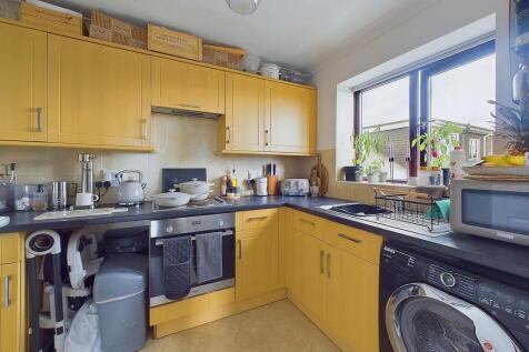 Penhill Road, Lancing, BN15 8HJ photo 3