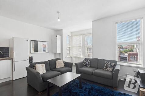 Lounge/Kitchen