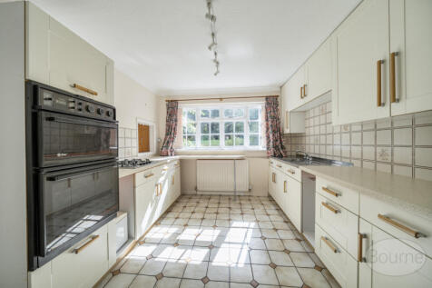 bf3a5813-01a6-413...