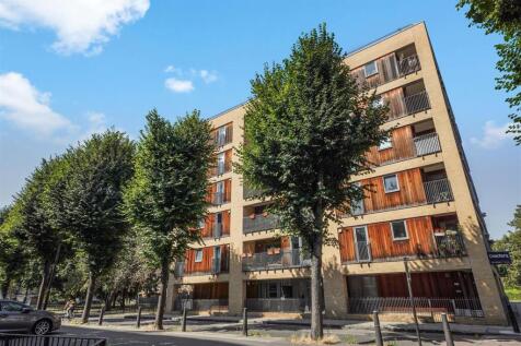 London, E2 - property photo