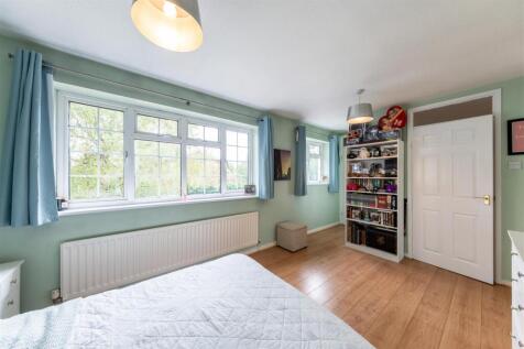 6 Warren Close-018.jpg