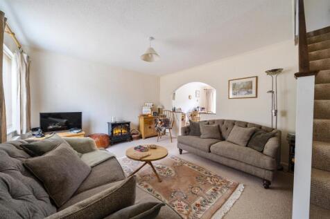 Elizabeth Close Sitting Room.jpg