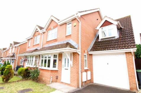 3-bed semi-detached on Acer Way, Havant, Hampshire, PO9, £1,650/mo