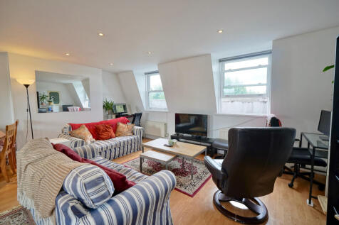 Englands Lane, NW3 4TG photo 3