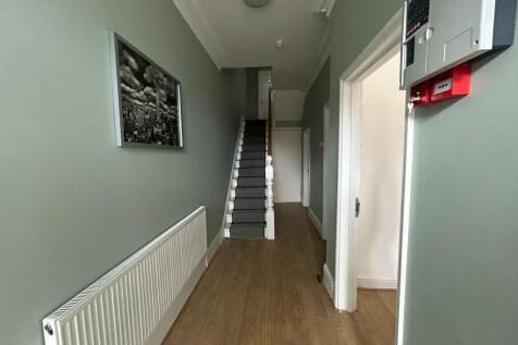 18 Forfield Place, Leamington Spa photo 4