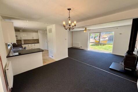 Cedar Close, RAF Lakenheath, BRANDON photo 5