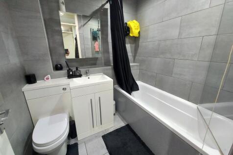 Sorrel Drive, Walsall, WS1 4BQ photo 4
