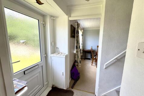 FIRST FLOOR STAIRS AND LANDING