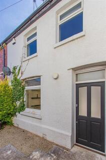 Iestyn Street 16 ext-2.jpg