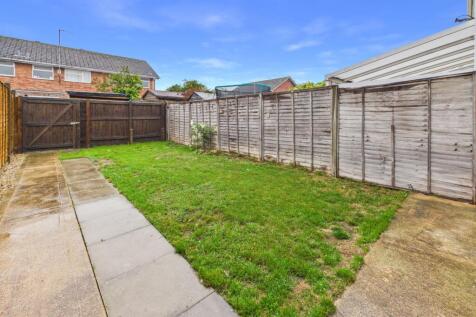 Atherstone Close, Cheltenham, GL51 photo 3