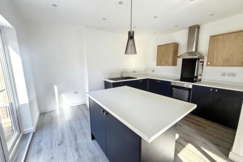 Gladesfield Road, Norton, Stockton-on-Tees, Durham, TS20 2HS photo 4