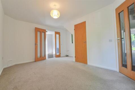 Living room 2.jpg