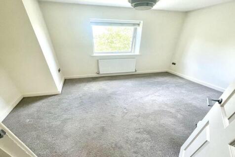35 Almond Croft, Nibshaw Lane, Gomersal, Cleckheaton, Kirklees photo 5