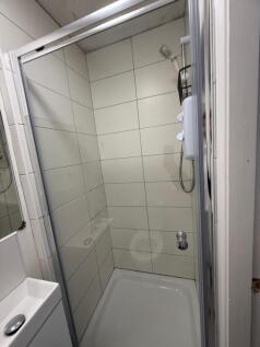 room 5 ensuite 