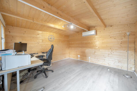 1345882-5-68bb02c...