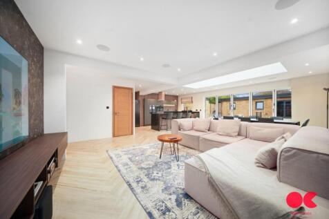 Photo 11-11-2025, 13 56 15 copy.jpg