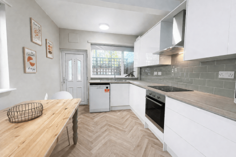 5-bed semi-detached on Lenton Boulevard, Lenton, Nottingham, NG7 2BZ, £3,033/mo