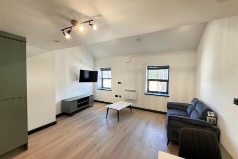 apt 12 (2).JPG